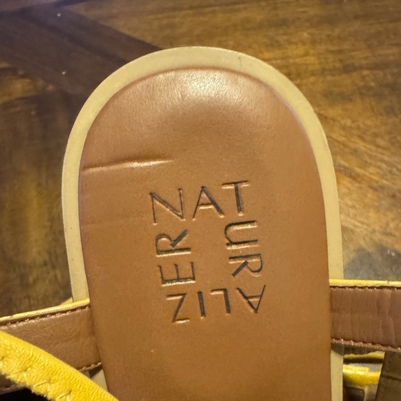 Naturalizer Women's Fayee Ankle Strap Flat Sandal - Picture 7 of 7